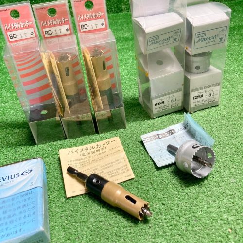 Mutsumi Hama e338 Winning Bore และเครื่องตัดไบเมทัลอื่นๆ (BC-17φ) เส้นผ่านศูนย์กลางเพลา 6.35 มม./เลื่อยเจาะรูไร้สาย (H-CL)φ31มม. เส้นผ่านศูนย์กลางเพลา 7 มม. การเจาะรวม 5 จุด