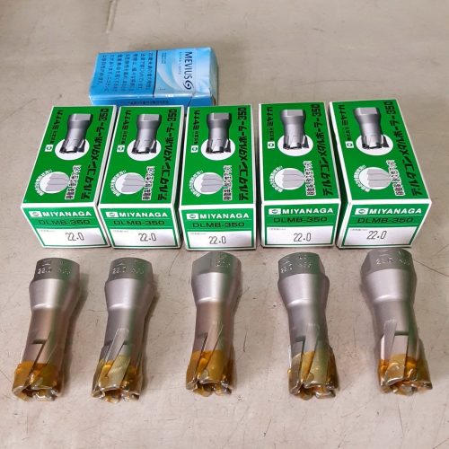 Seiyu d686 Miyanaga Deltagon เจาะโลหะ 350 (DLMB-350) (DLMB-3522) ขนาด φ22.0mm ความยาวใช้งานจริง 35มม. รวม 5 ชิ้นชุด