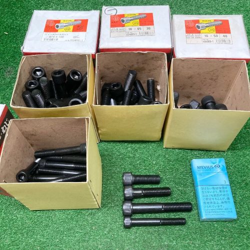 น๊อตหัวจมหกเหลี่ยม Shinraku Q655 Kakumaru 16 x 50, 16 x 65, 16 x 100, 12 x 90 รวมชุดใหญ่ประมาณ 10.5 กก