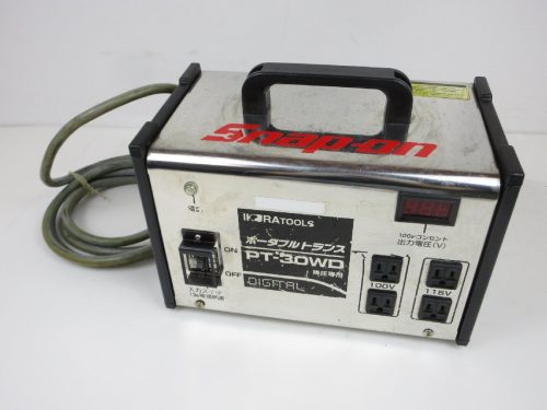 หม้อแปลงไฟฟ้าแบบพกพา Ikura Ikura Seiki PT-30WD Step-down เท่านั้น / 140 (SGKY028925)