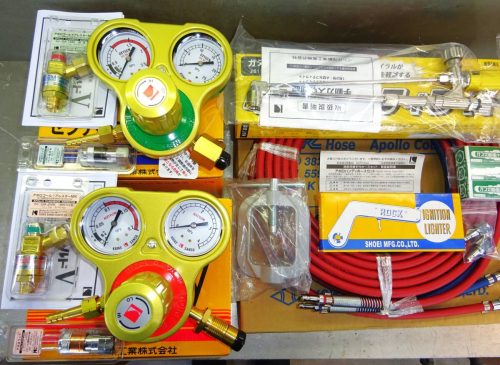 DME120 รายการที่ไม่ได้ใช้รายการที่จัดเก็บอุปกรณ์นิรภัยแบบแห้งสไตล์คันโตโบนัสพร้อมใช้งานทันทีรับประกันความเข้ากันได้ของข้อต่อทั้งหมดชุดเครื่องตัดอะเซทิลีนออกซิเจน Koike Oxygen Industry