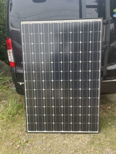 แผงพลังงานแสงอาทิตย์มือสองที่ผลิตในปี 2008 Sanyo Electric HIP-200, ชนิดไฟฟ้าแรงสูง 200w55v สายเคเบิลมีความปลอดภัยเปลี่ยนเป็นขั้วต่อ MC4 500 เยนมีในสต็อก 22 ชิ้น