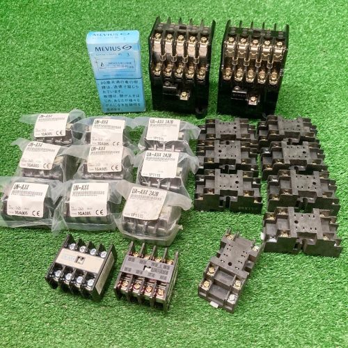 Kumo Ochi Q715 OMRON ฯลฯแผงขั้วต่อช่องเสียบรีเลย์ UA-AX4 2A2B x 4, UN-AX4 x 7, 28X1Y7 x 8, 3133K13 x 2, ชุด 21 ชิ้น