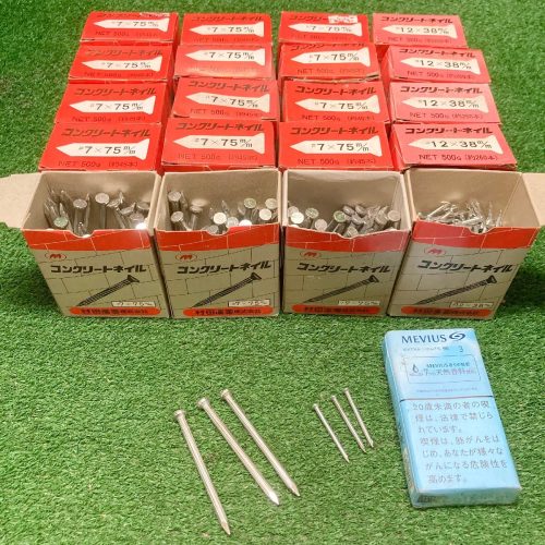 ยาคุ Q617 ตะปูคอนกรีต Murata Sangyo #7 x 75 x 15 กล่อง #12 x 38 x 5 กล่องรวม 20 กล่องรวมประมาณ 10.4 กก. ชุดใหญ่