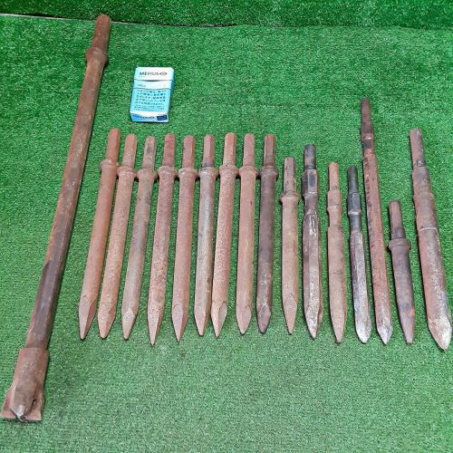 Otomo d723 สิ่วสำหรับเครื่องบดคอนกรีต, สิ่วเย็นจุดกระทิงฯลฯ (φ15มม. ความยาวประมาณ 250 ถึงประมาณ 600 มม.) ชุด 17 ชิ้นสำหรับงานสกัด