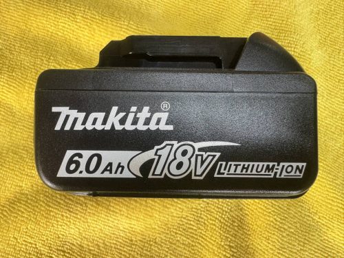 แบตเตอรี่ลิเธียมไอออน Makita BL1860B ②
