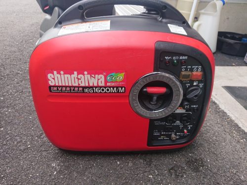 shindaiwa เครื่องกำเนิดไฟฟ้าอินเวอร์เตอร์ Shindaiwa IEG1600M/M สีแดง