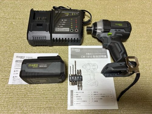 Minato Works สว่านกระแทกแบบชาร์จไฟได้ 18V CW-1810 + แบตเตอรี่ 4.0Ah + ชุดเครื่องชาร์จด่วน (พร้อมดอกสว่าน 5 แบบ)