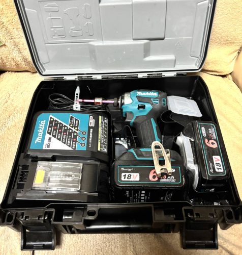 สินค้ามือสอง Makita สว่านกระแทกแบบชาร์จไฟได้ TD173DRGX 18V ถาดน้ำหนัก 6.0 plus set makita