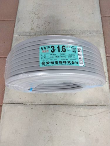 สาย VVF 1.6มม.-3C 100ม. 12กก. แดง/ขาว/ดำ Aichi Electric Cable Co., Ltd. Unused