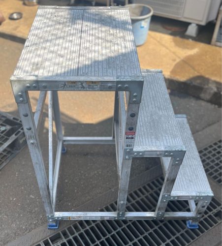 Hasegawa Kogyo Assembly Type Workbench Light Step DB2.0-3N 3 ชั้นแผ่นด้านบนสูง 90 ซม. สูงสุด 150 กก. มือสอง