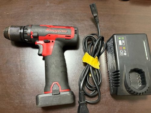 CDRJ761A สว่านไฟฟ้า Snap-on Main Unit/Battery/Charger Full Set สินค้ามือสองมือสอง (ค้นหา) Mack DeWalt Milwaukee
