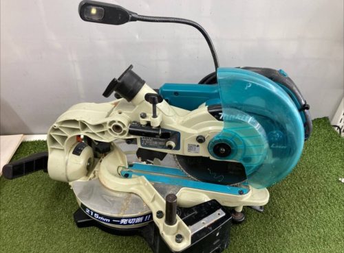 (ชิ้นงาน) Makita เลื่อยวงเดือนเลื่อน Makita 165mm พร้อมฐานเลเซอร์เรซิ่นสเปค LS0611FL