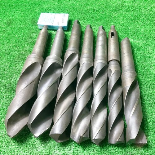 Risou g786 Nachi และอื่นๆดอกสว่านก้านเรียวความยาวรวมประมาณ. ขนาด 280-350มม. (32.0/35.0/38.0/41.0/48.0) ฯลฯสว่านเจาะเหล็ก MT4 รวม 7 ชิ้น