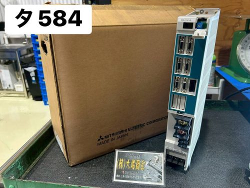สภาพดี Mitsubishi Electric MITSUBISHI MDS-C1-V1-20 เซอร์โวไดรฟ์พร้อมกล่องนอกเซอร์โวไดรฟ์อุปกรณ์ควบคุม CNC อุปกรณ์ไฟฟ้าอิเล็กทรอนิกส์ (Ta584)