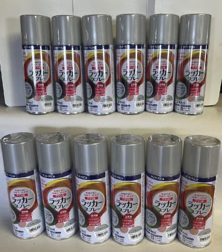 Sunday Paint สเปรย์แล็กเกอร์อะคริลิค 300มล. สีเงินชุดผลิตภัณฑ์เตารีด/คิเบะ 12 ชิ้น