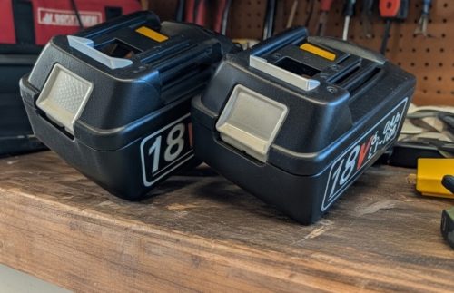 แบตเตอรี่ 18v BL1860B (ชุด 2 ก้อน) แบตเตอรี่ที่ใช้ร่วมกันได้ของแท้ Makita แบตเตอรี่นำเข้าที่ใช้ร่วมกันได้สินค้าไม่ใช่ของแท้ได้รับการรับรอง PSE สินค้าไม่ใช่ของแท้
