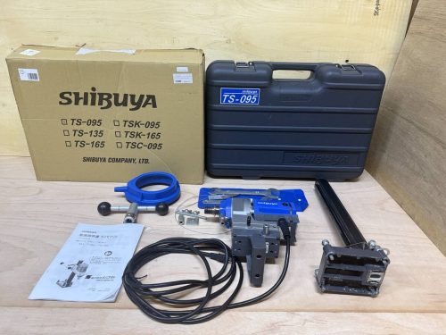 สภาพดี Shibuya Core Drill TS-095 Wet Dymo Drill ทำงานได้ตามปกติชื่อรุ่นมอเตอร์: H1011 เส้นผ่านศูนย์กลางการเจาะสูงสุด: 130 มม. ใหญ่กว่า TS-092 10 มม