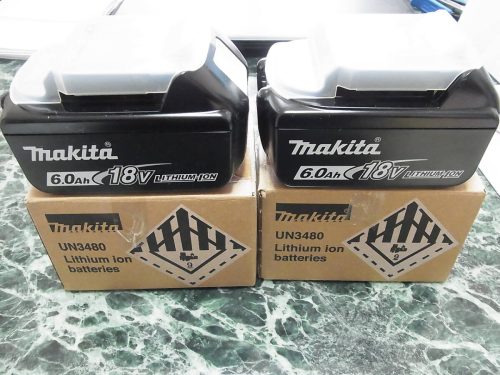 แบตเตอรี่ลิเธียมไอออน Makita ยังไม่ได้ใช้ BL1860B 18V 6Ah 2 ชิ้นพร้อมกล่อง