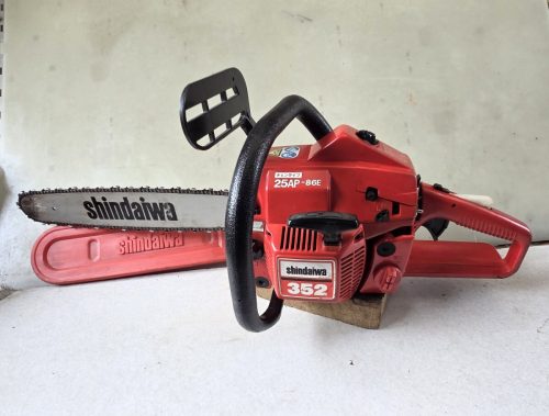 สินค้ามือสองเลื่อยยนต์เครื่องยนต์ Shindaiwa 352