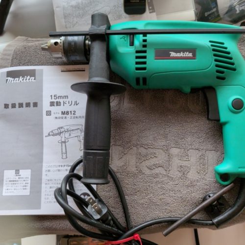 สว่านกระแทก Makita 15 มม. M812 พร้อมคู่มือการใช้งาน