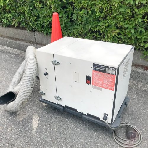 Risou g774 Suiden เครื่องกรองฝุ่นขนาดเล็กเสียงรบกวนต่ำ (SDC-L400-2V-6) ปริมาณลมสูงสุด 6.5ลบ.ม./นาที 2.8 ม. สามเฟส 200V ขนาดภายนอกความกว้างประมาณ 400มม. x ลึก 630มม. x สูง 430มม