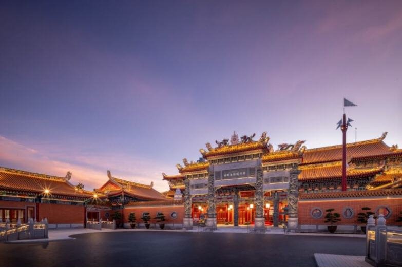 เปิดตำนานอาคารศาลเจ้าไต้ฮงกงหยกขาว เฉลิมพระเกียรติ 72 พรรษา ผลงาน“ซี.อี.เอส.”