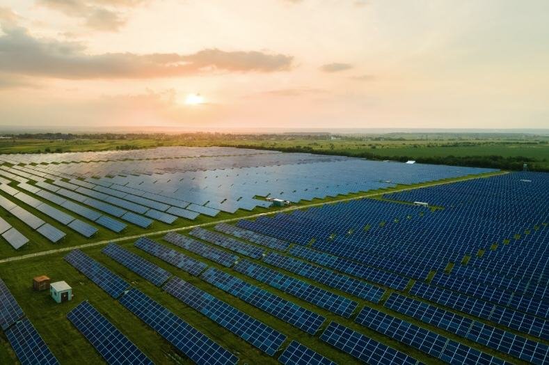 กนอ. จับมือ GULF-GPSC ตั้ง ‘รีเนอร์จี’ ผุดโซลาร์ฟาร์ม 17.5 MW บน Silt Pond มาบตาพุด