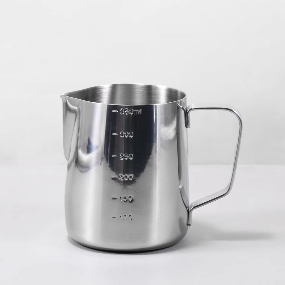 พิชเชอร์ตีฟองนม ETZEL ขนาด 350 มล. สแตนเลส (มีขีดวัด)